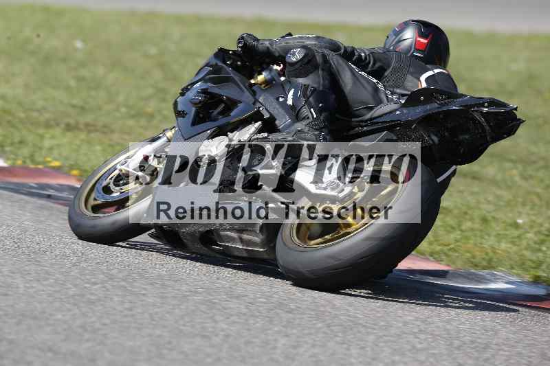 /44 09.08.2025 Plüss Moto Sport ADR/Freies Fahren/backside